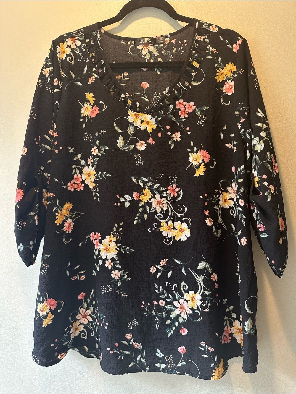Cure. Black Floral V-Neck Women's Blouse